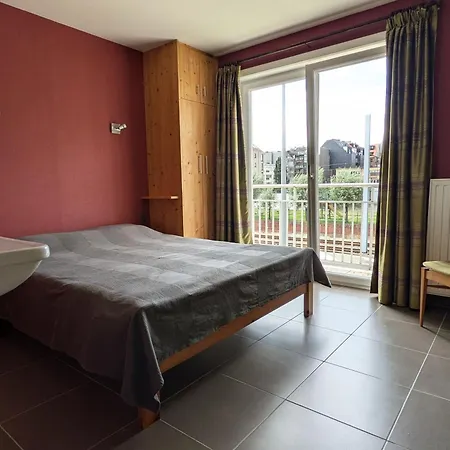 아파트 Christina - Familial Avec Parking Prive, Nieuwpoort-bad *